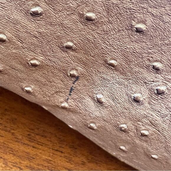 Vintage Y2K Guess Ostrich Pebbled Faux Leather Handbag Purse Tan - Picture 11 of 15